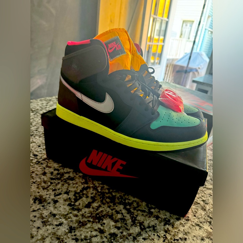 WORN ONCE!!!JORDAN RETRO 1 TOKYO BIO HACK SIZE 14!!!